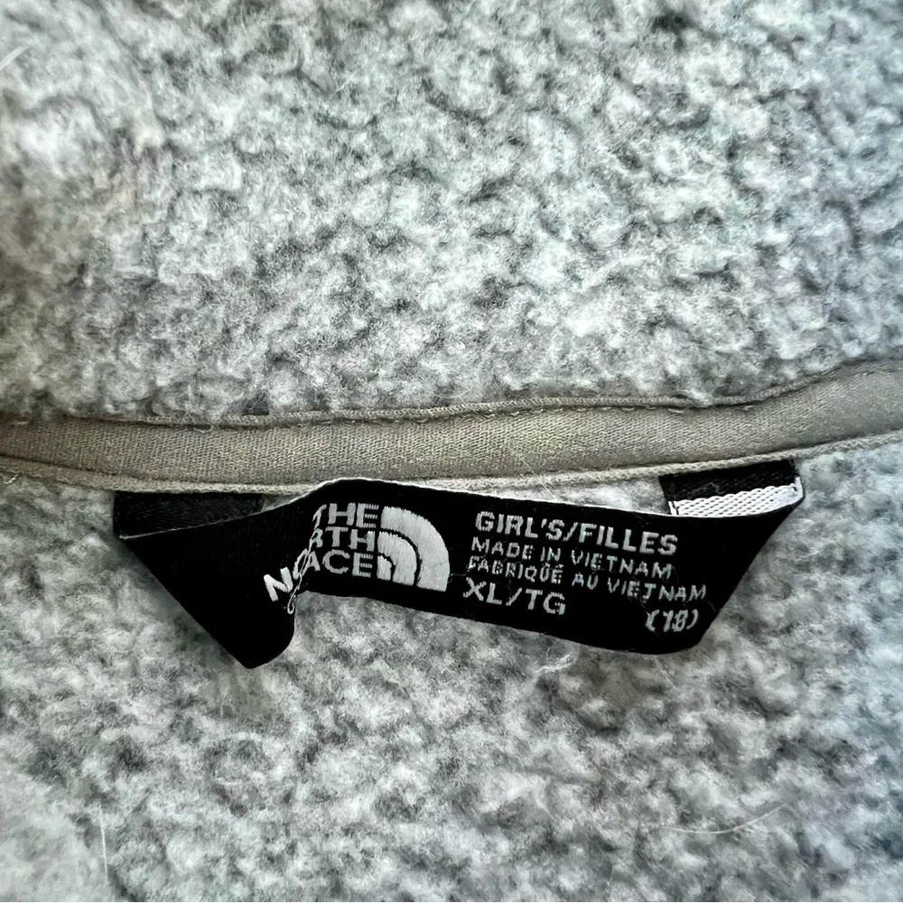 North Face Girls Jacket - Picture 7 of 9